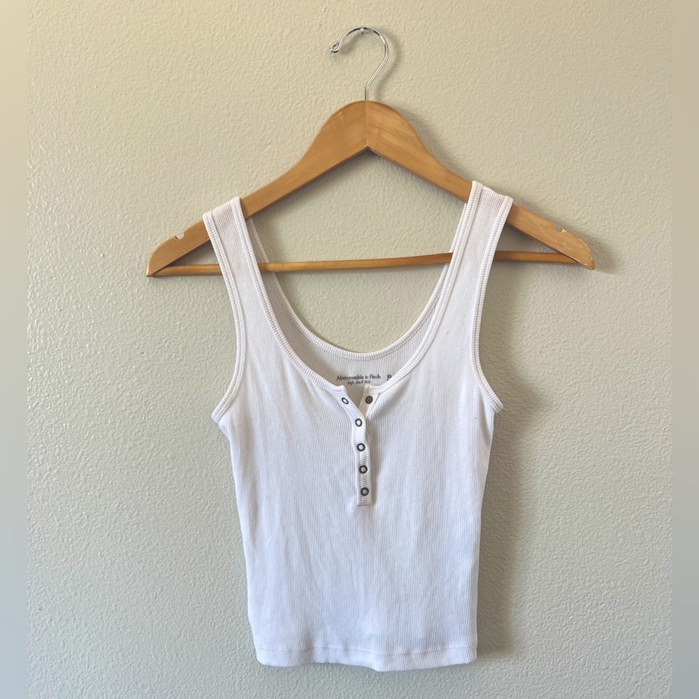 Abercrombie & Finch Tank